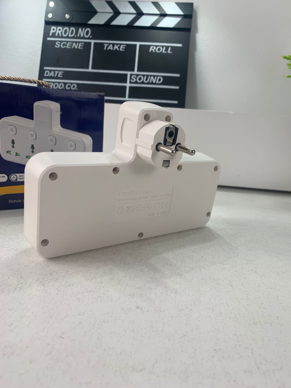 Multiprise Murale LED avec 2 ports USB-A et 1 port USB-C (charge rapide) – مقبس طاقة مقبس طاقة مع منافذ شحن - الصورة 2