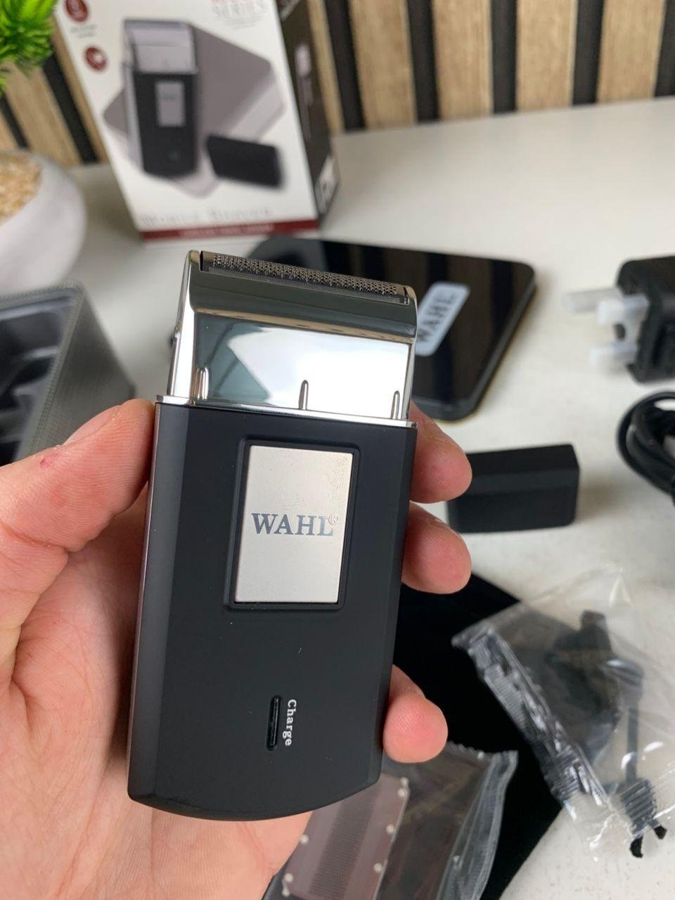 WAHL Rasoir Électrique sans Fil avec Étui de Voyage – آلة حلاقة للرجال - الصورة 4