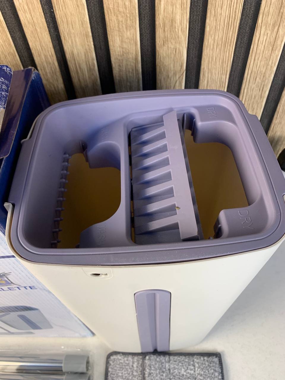 Balai-serpillère plat avec seau à deux compartiments et lingettes en microfibre - ممسحة مايكروفيبر مع دلو بغرفتين للفصل بين الماء النظيف - الصورة 14