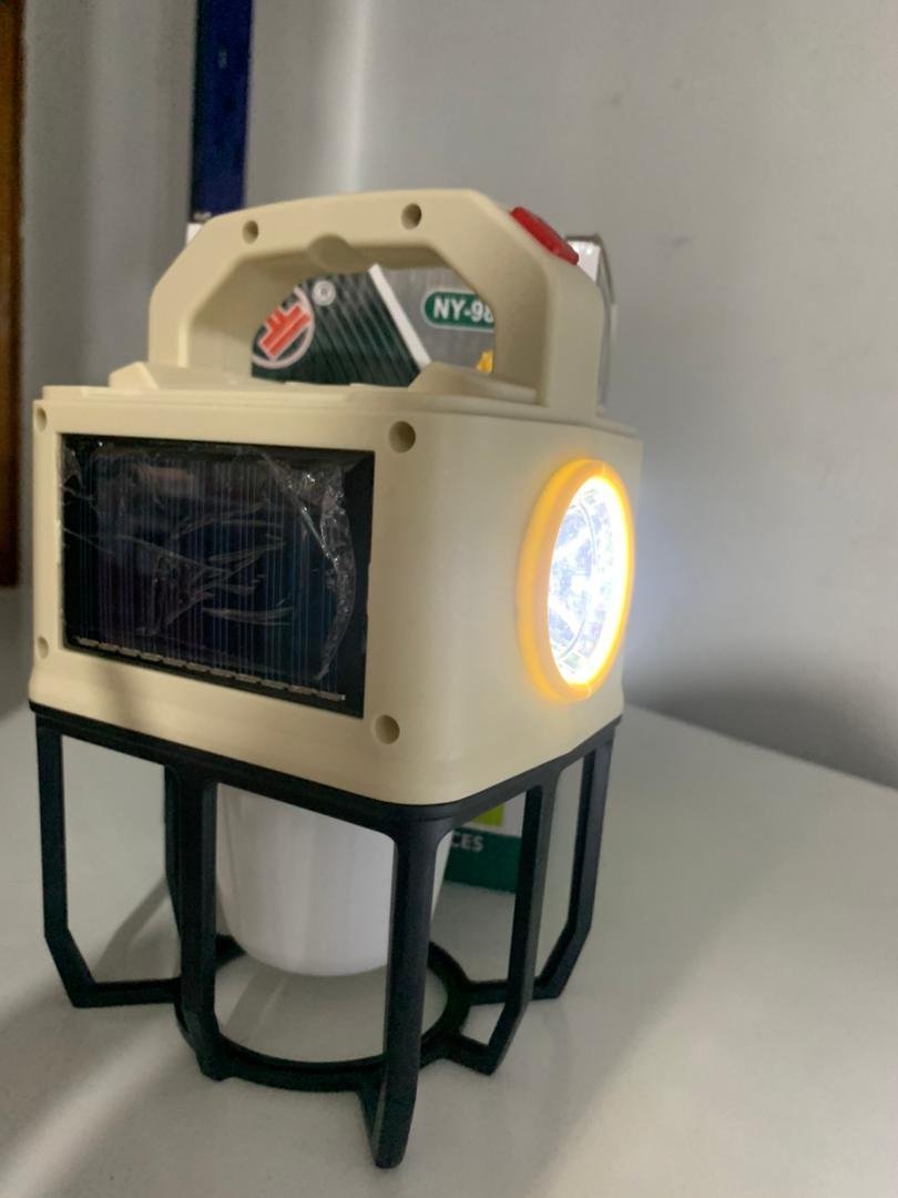 ⁦Lampe de camping à énergie solaire à 3 modes – مصباح يدوي للتخييم ب 3 أوضاع يعمل بالطاقة الشمسية⁩ - الصورة ⁦8⁩