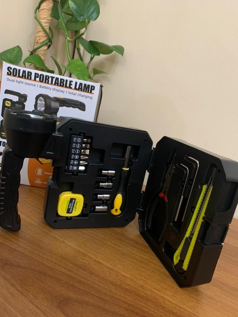Lampe Solaire Portable Avec Kit de Tournevis et Outils - الصورة 4