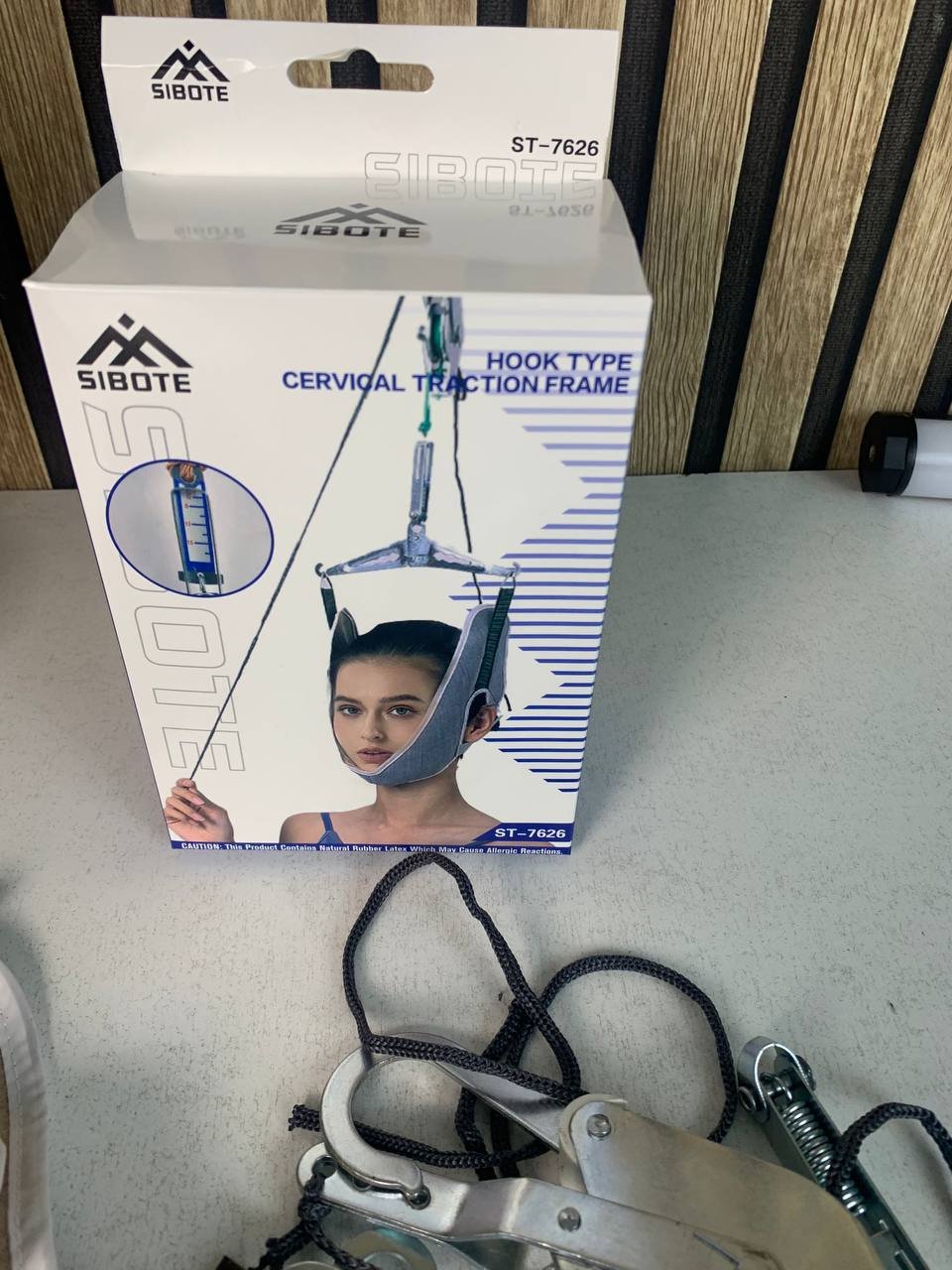 Cervical Traction Frame - موسع عنق قابل للتعديل مع خطاف بارتفاع قابل للتحكم - الصورة 10