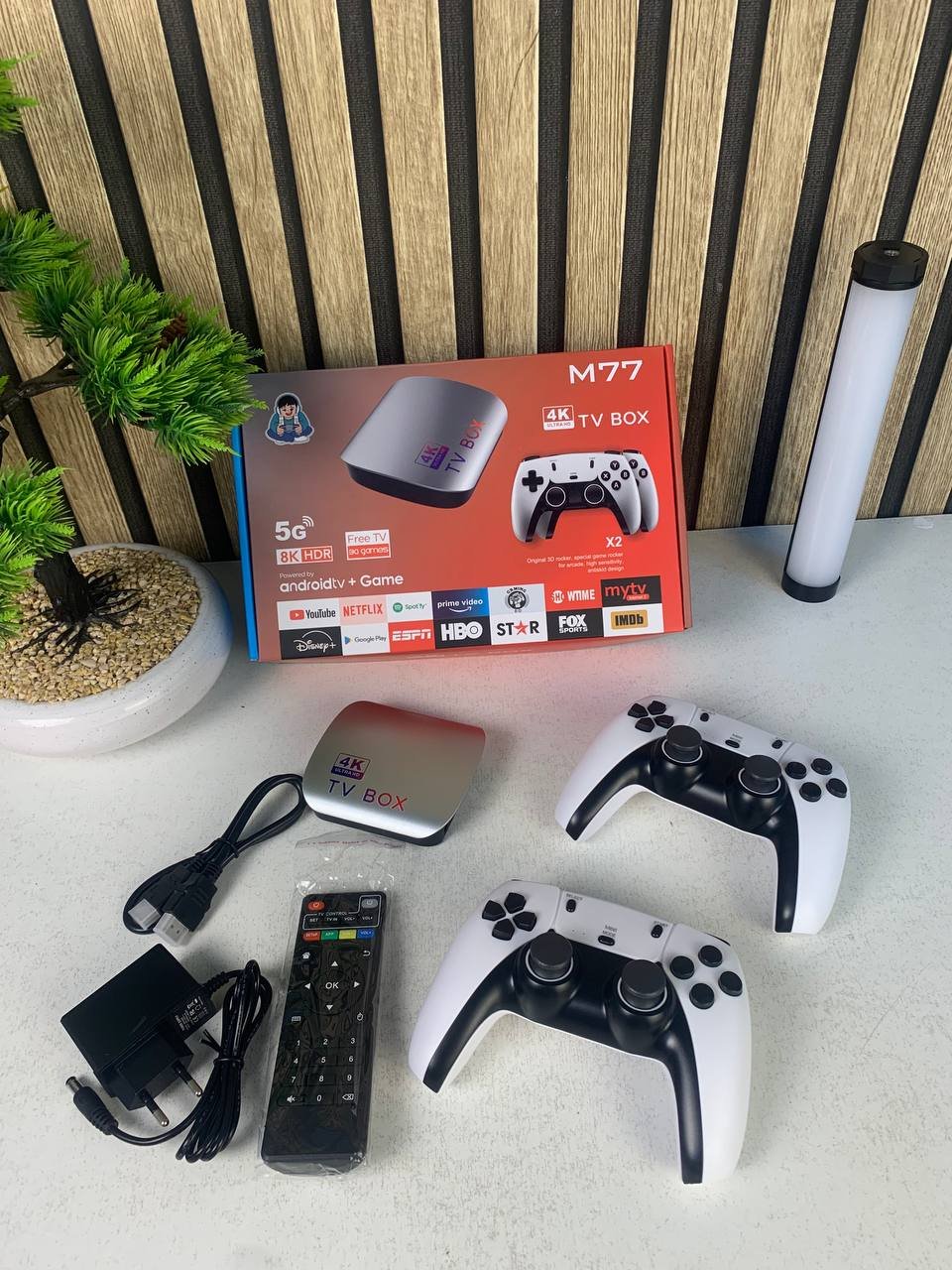 ⁦TV Box & Game Console M77 Ultra HD avec Deux Manettes et Télécommande - جهاز الترفيه والألعاب المتكامل⁩ - الصورة ⁦11⁩