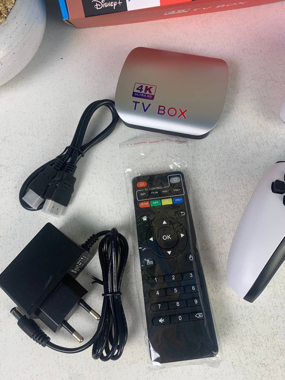 ⁦TV Box & Game Console M77 Ultra HD avec Deux Manettes et Télécommande - جهاز الترفيه والألعاب المتكامل⁩ - الصورة ⁦12⁩