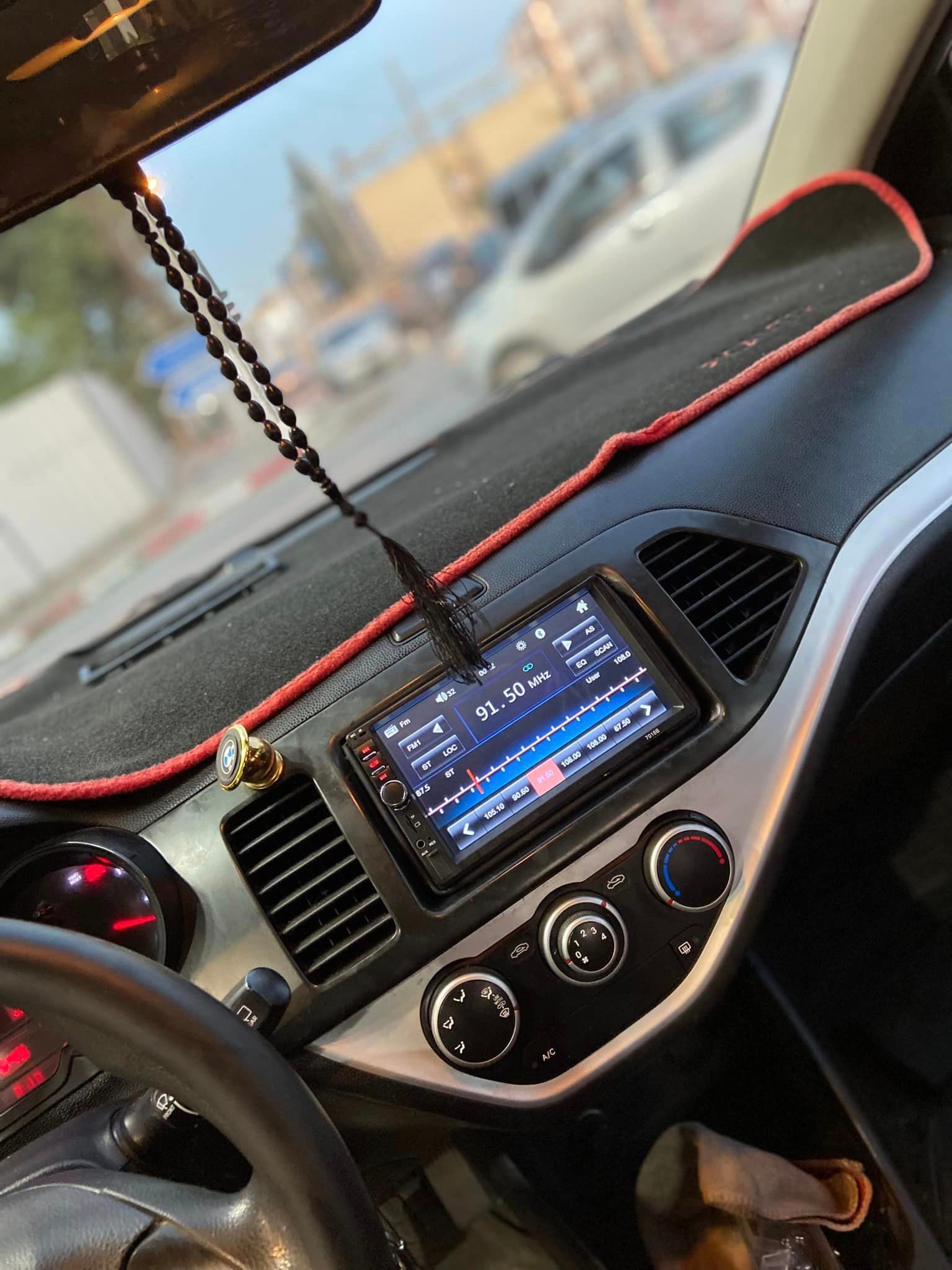 DVD Mp5 Auto-radio écran tactile 7 Pouce Bleutooth. USB AUX .CARD SD. Standard - الصورة 4