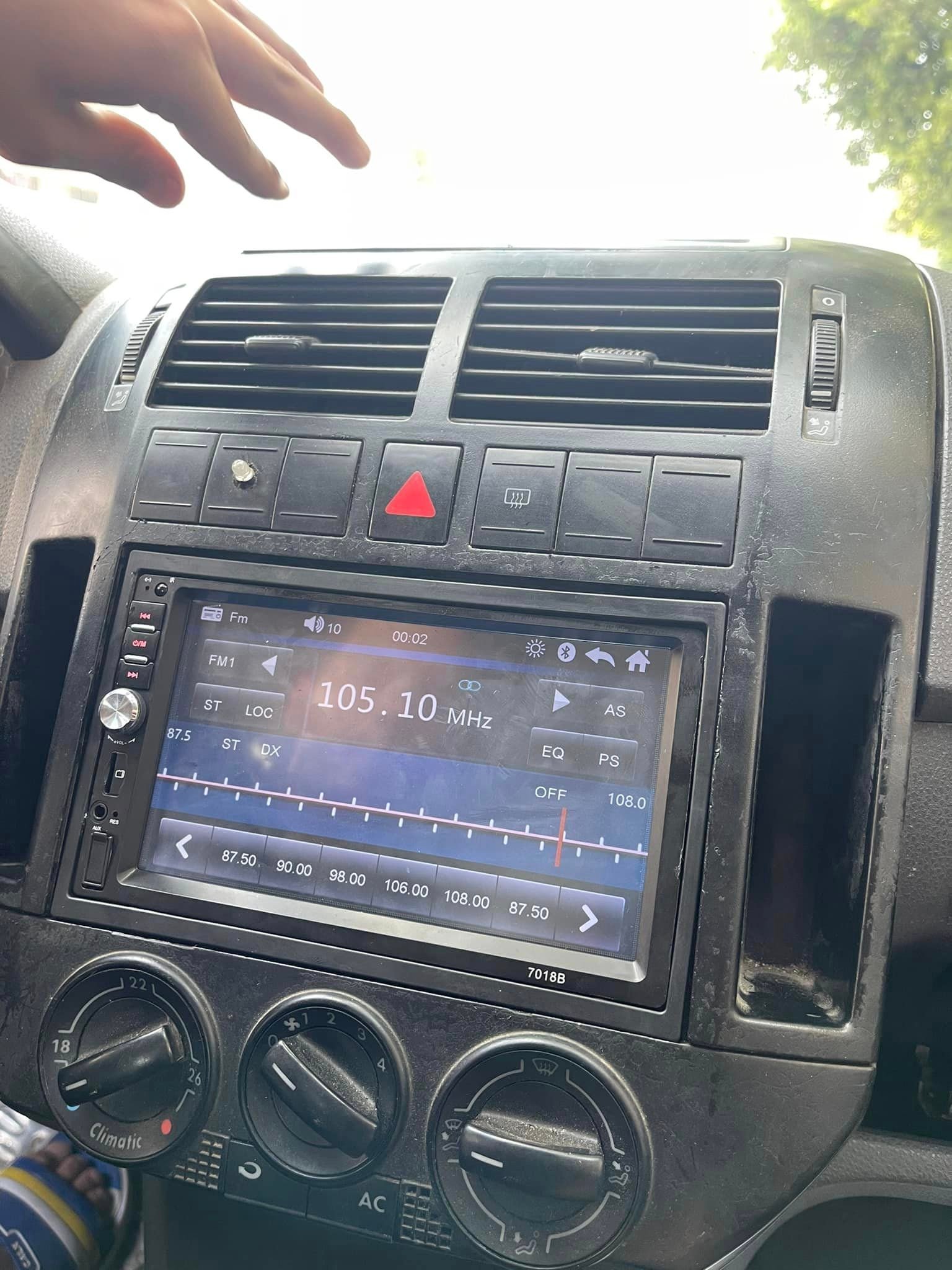 DVD Mp5 Auto-radio écran tactile 7 Pouce Bleutooth. USB AUX .CARD SD. Standard - الصورة 5