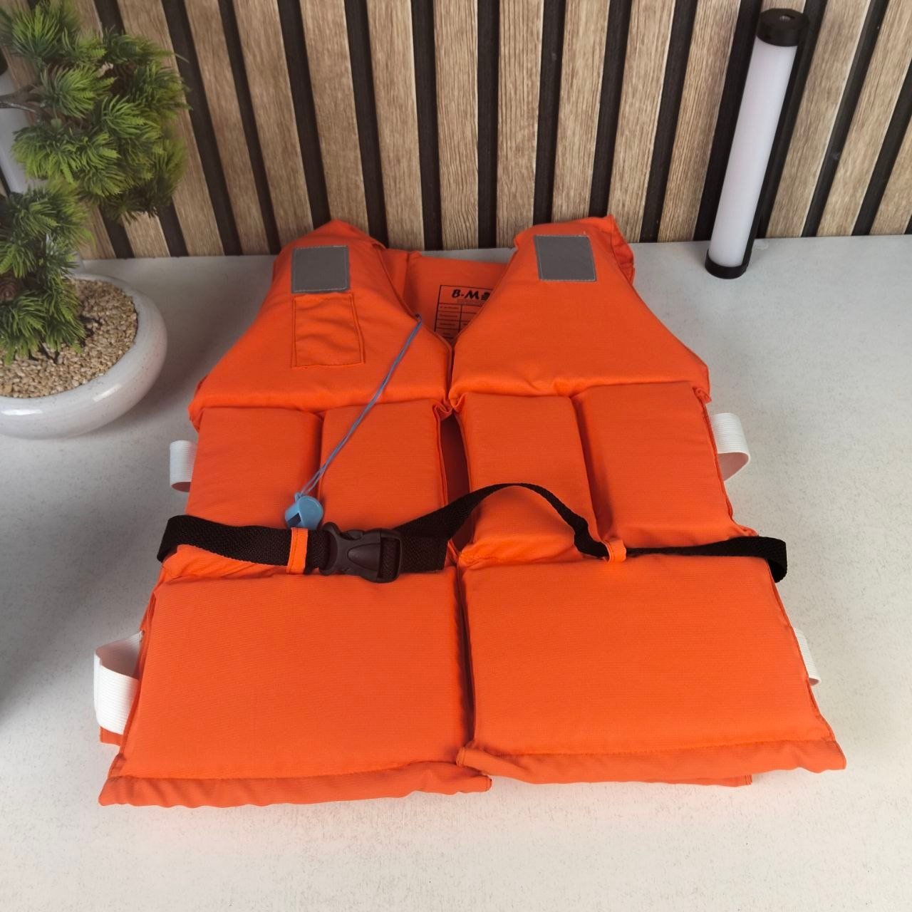 ⁦Gilet de Sauvetage Professionnel Haute Flottabilité avec Sifflet - سترة نجاة احترافية عالية الطفو للأطفال والكبار⁩ - الصورة ⁦2⁩