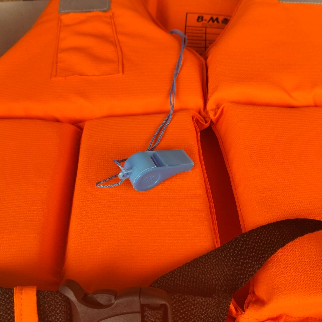 ⁦Gilet de Sauvetage Professionnel Haute Flottabilité avec Sifflet - سترة نجاة احترافية عالية الطفو للأطفال والكبار⁩ - الصورة ⁦3⁩
