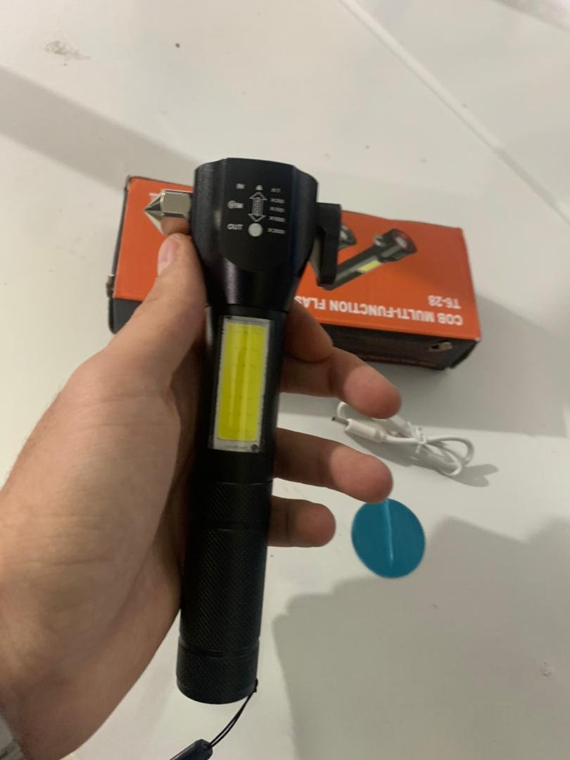 Lampe de poche rechargeable à LED avec brise vitre intégré - 300 Lumens - الصورة 4