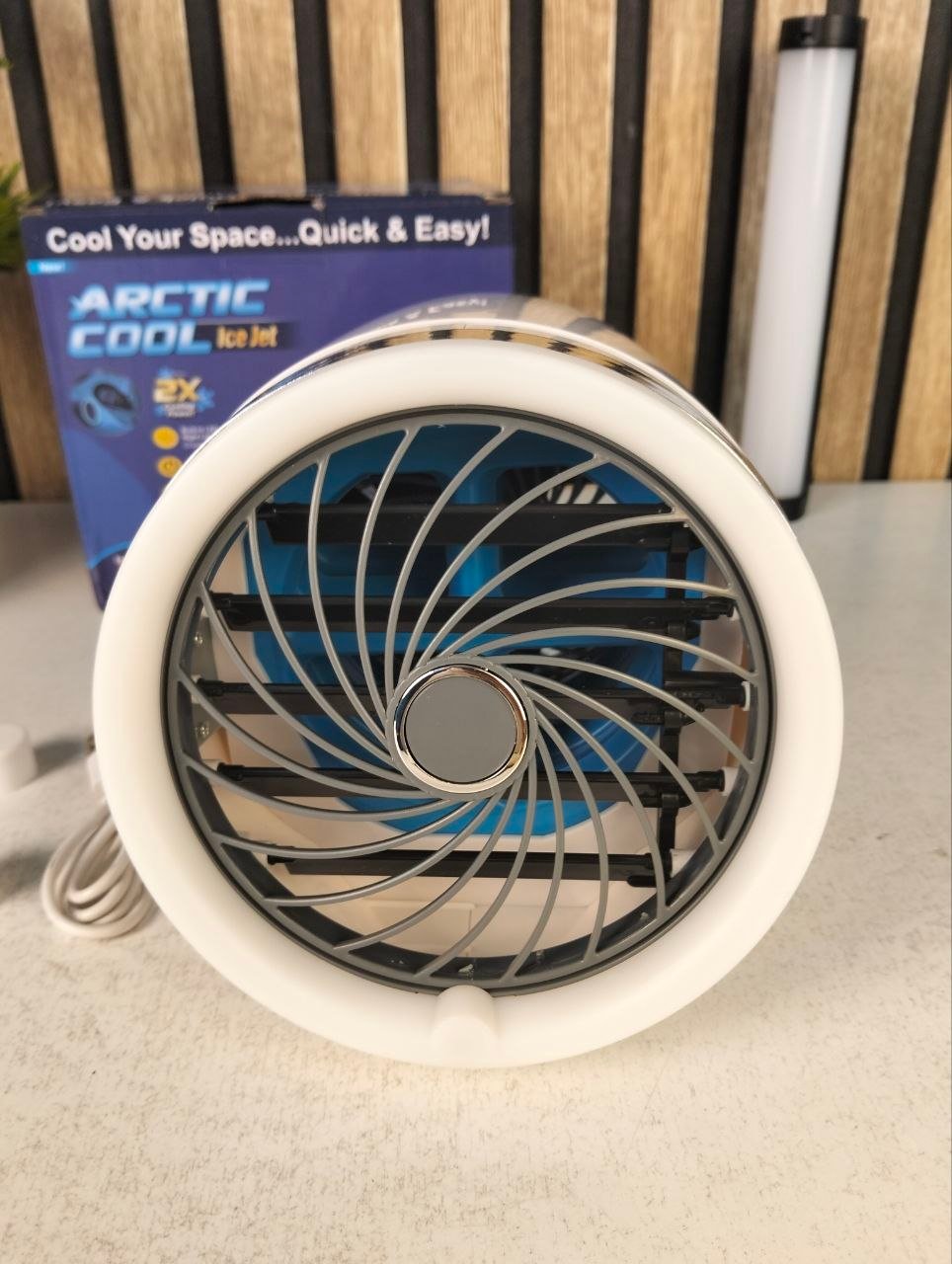 ⁦Mini Climatiseur Portable à Glace Technologie Jet Fan, 3 Vitesses et Éclairage LED - مبرد الهواء والثلج المدمج بـ 3 سرعات وإضاءة ملونة⁩ - الصورة ⁦5⁩
