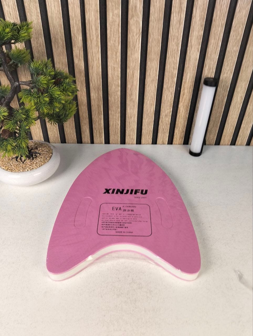 Planche de Natation Kickboard pour Enfants avec Trous de Poignée Ergonomiques - لوح السباحة الإسفنجي للأطفال بمقابض مطورة - الصورة 3