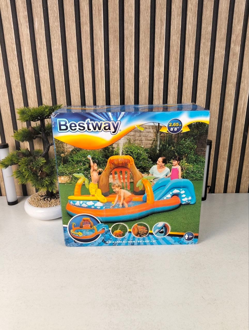 ⁦Air de Jeux Gonflable Bestway 53069 Lava Lagoon Toboggan Amovible et Fontaine à Eau - مركز الألعاب المائي المتكامل للأطفال⁩ - الصورة ⁦2⁩