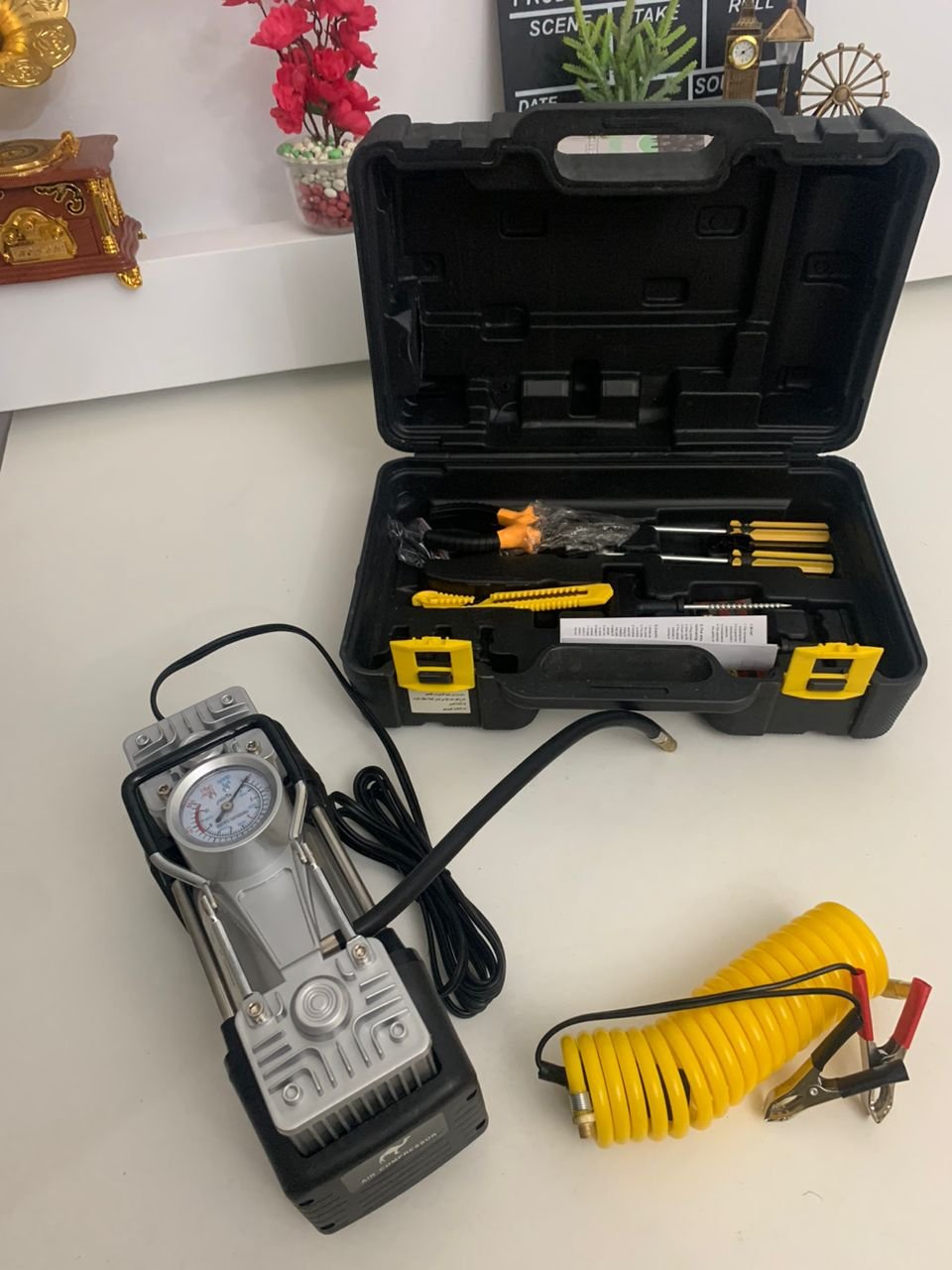 Compresseur d’Air Double Cylindre SHREESAMP avec Kit de réparation 12V -150PSI – مضخة هواء مزدوجة الأسطوانة مع أدوات التصليح - الصورة 2