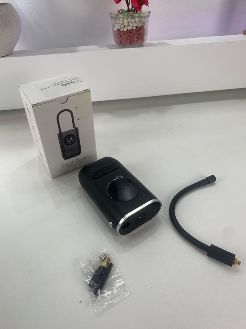 Compresseur d'Air Portable 150 PSI avec Lampe LED – منفاخ هواء محمول مع إضاءة - الصورة 2
