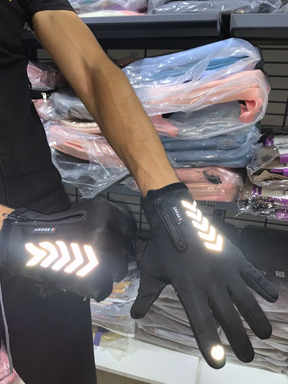 Pack Gants Thermiques Tactile avec Cagoule d’hiver - الصورة 3