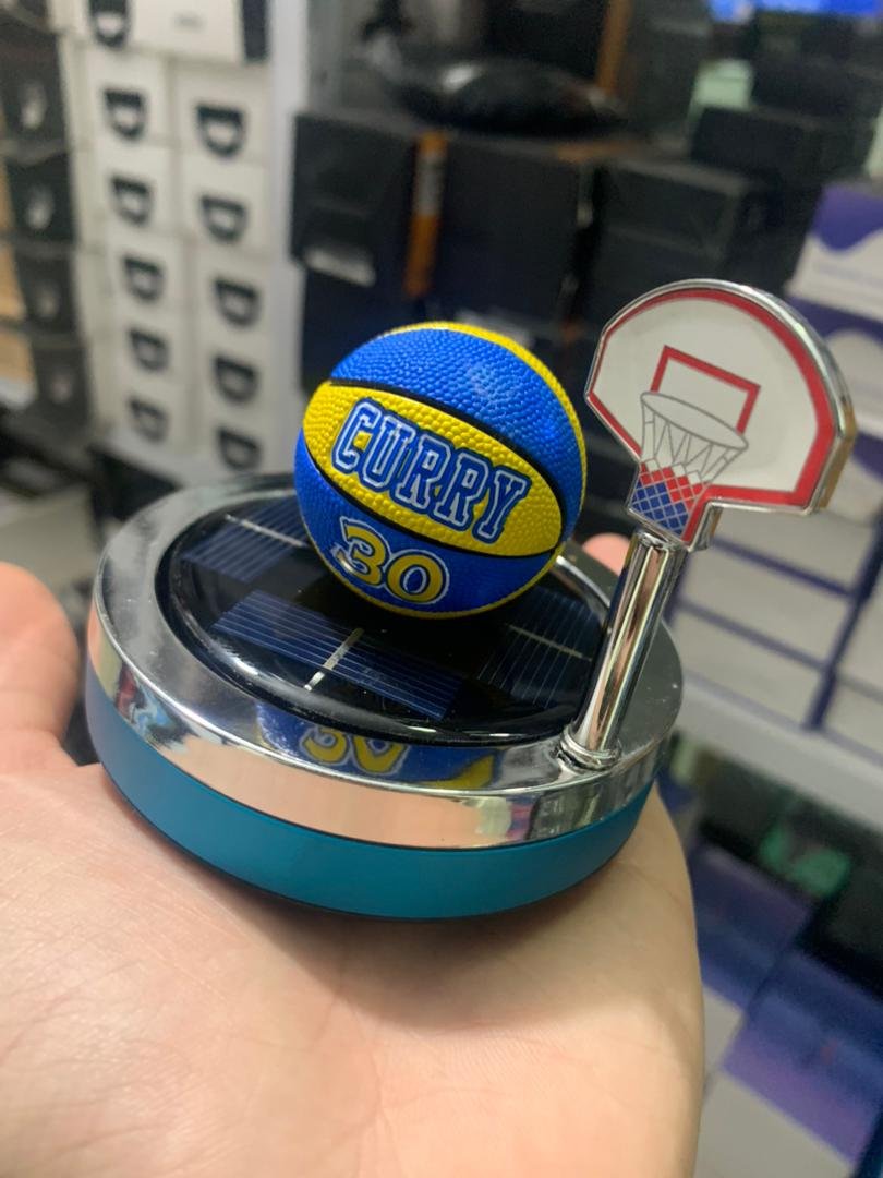 Purificateur d’air rotatif solaire en forme de Basketball pour voiture - الصورة 4