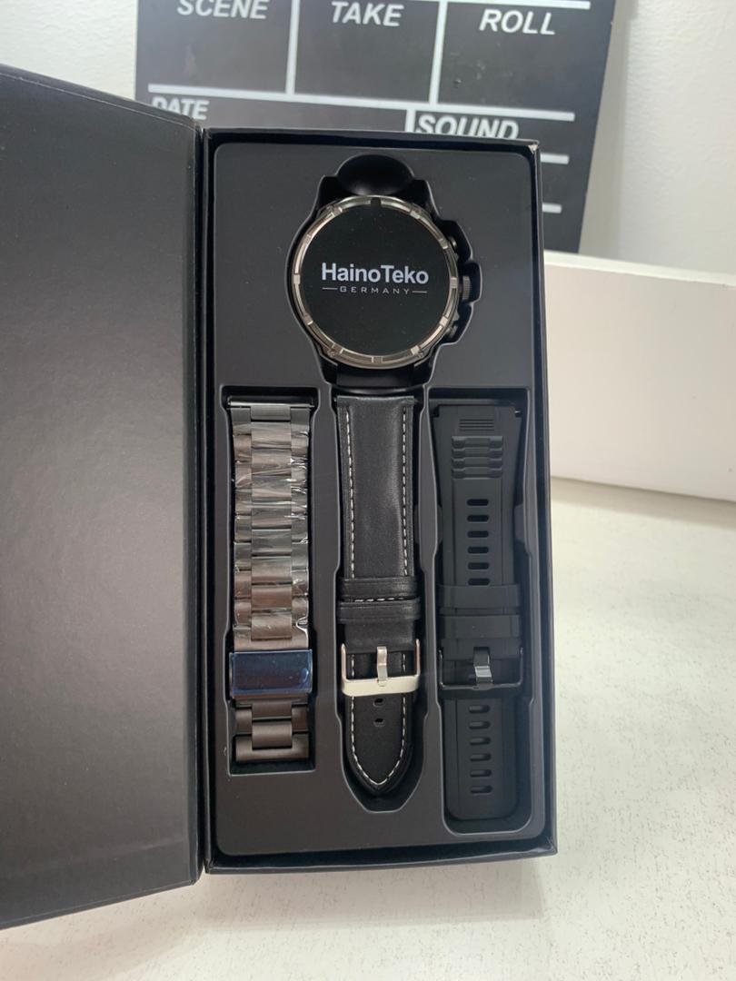⁦Smart Watch Haino Teko RW-60 MAX avec Lampe Torche et 3 Bracelets – ساعة ذكية أصلية⁩ - الصورة ⁦2⁩