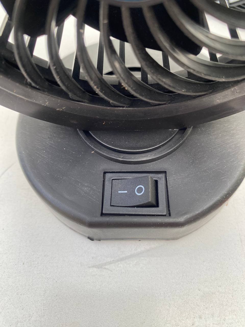 Ventilateur électrique 12V pour tableau de bord de voiture, rotatif à 360 degrés - الصورة 5