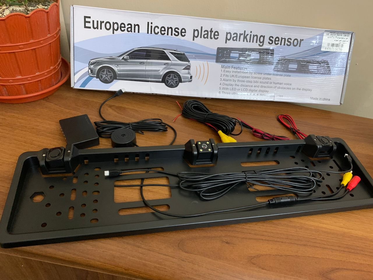 Caméra de recul HD Avec cadre de plaque d’immatriculation Standard et Radar de Recule