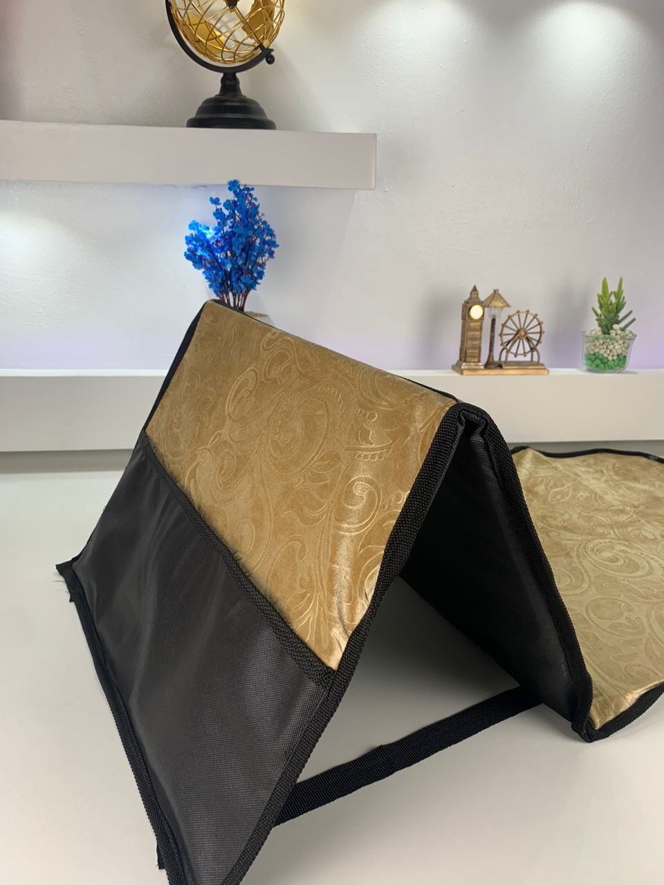 Tapis de Prière Sultan Pliable avec Dossier – سجادة صلاة سلطان قابلة للطي مع مسند ظهر