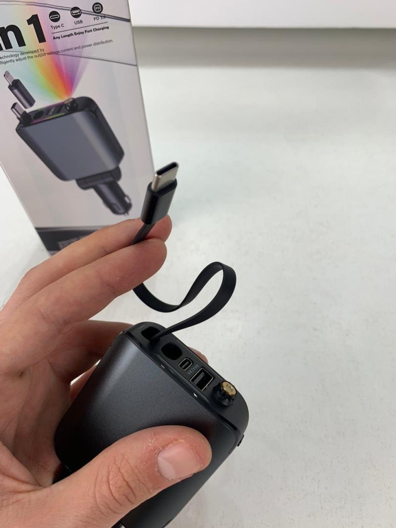 Chargeur Voiture 4en1 Rétractable 120W avec toit Starlight pour téléphones iOS et Android- شاحن سيارة متعدد المنافذ
