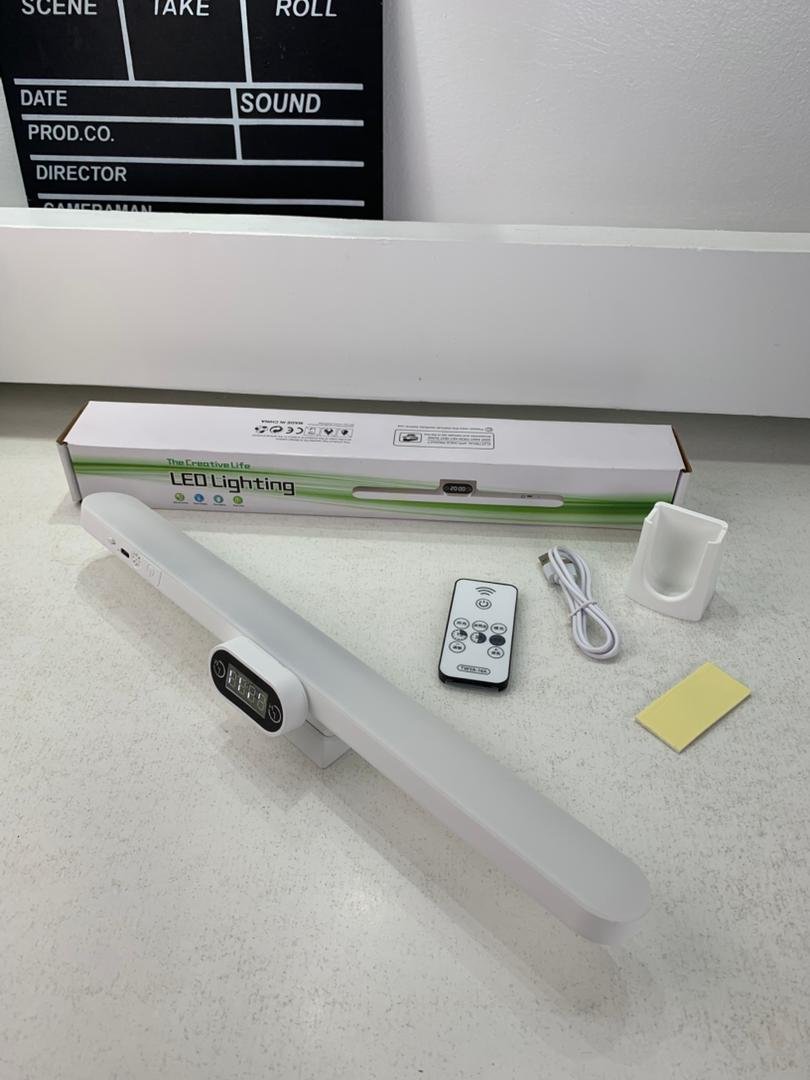 Barre lumineuse LED rechargeable tactile avec 3 modes de couleurs et minuterie GM – مصباح مغناطيسي قابل للتثبيت في عدة أماكن