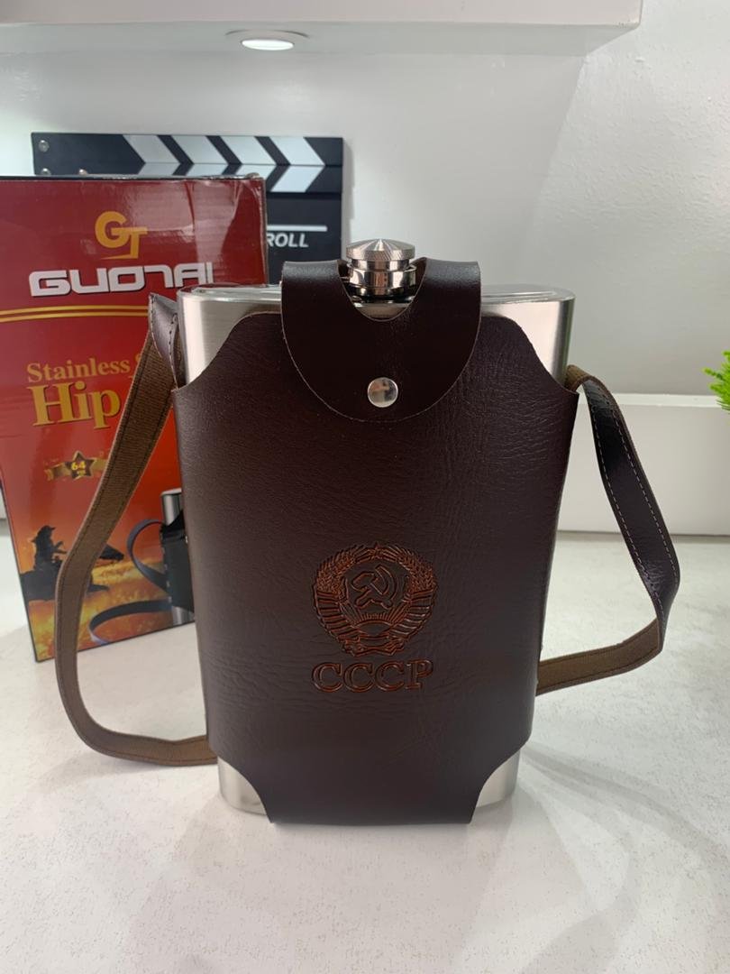 Flasque Métallique Portable 1800ml en Acier Inoxydable 18/8 avec Étui en Cuir pour Activités Extérieures